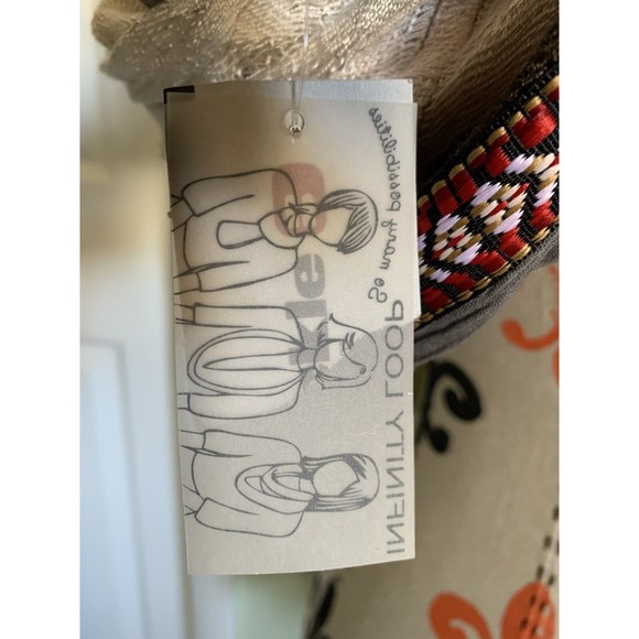 NWT BCBGeneration Infinity Loop Scarf One Size Multicolors Braid - Picture 7 of 7